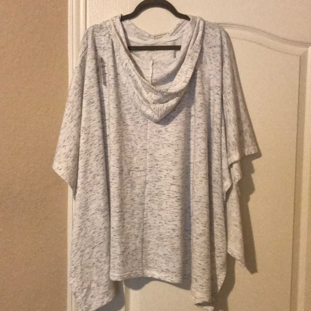 Poncho - Picture 2 of 2